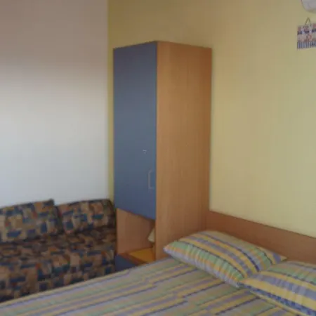 Apartments Ostojic Tucepi Exterior photo